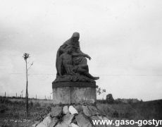 306. Pieta na cmentarzu gostynskim.