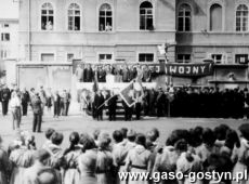 3106. Rynek w Krobi - manifestacja patriotyczna