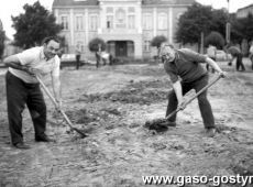 3193.Czyn partyjny - Rynek w Gostyniu (lata 70-te XX wieku)