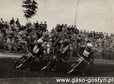 320.Mecz zuzlowy Unia Leszno  - Kolejarz Rawicz (plastron nr 3 Henryk Ignasiak, nr 4 Waclaw Wechmann - gostynianie w barwach Kolejarza Rawicz) - (22 maja 1955 r.)