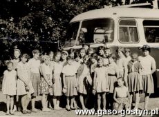 3221.Oborniki - 1961 r. - kolonia dzieci rzemieslinkow zrzeszonych w Cechu Rzemiosl Roznych w Gosytyniu