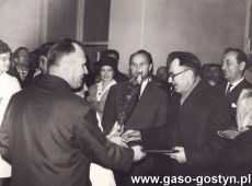 3222.Uroczystosc otwarcia Szpitala Powiatowego w Gostyniu po remoncie i  rozbudowie w 1965 roku (wreczanie dyplomow i wyroznien)