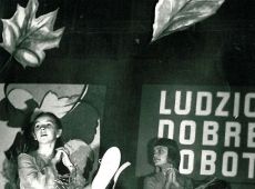 3233.Koncert dla zalogi ZPSiUD w Gostyniu (1979 r.)-Zespol Tanca Nowoczenego przy Domu Kultury w Gostyniu