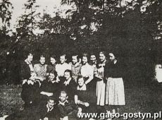 3317.Uczniowie Liceum Ogolnoksztalcacego w Gostyniu (1950 r.)