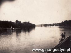 335.Oboz wedrowny gostynskich harcerzy do Wilna i Ziemi Nowogrodzkiej-1938r.(rzeka Wilia)