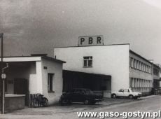 3361.Przedsiebiorstwo Budownictwa Rolniczego przy ulicy Granicznej w Gostyniu na zdjeciu z lat 70. XX wieku (obecnie to Szkola Podstawowa nr 5)