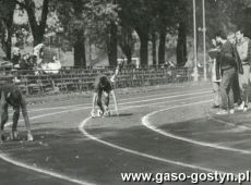 3505.Liga lekkoatletyczna gostynskich szkol Liceum Ogolnoksztalcace-Zespol Szkol Zawodowych (stadion OSiR w Gostyniu, 10 pazdziernika 1992 r.)