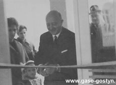 353.Przeciecie wstegi przy otwarciu przedszkola Jarzebinka-1968r.