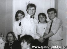 3557.Studniowka w gostynskim Liceum Ogolnoksztalcacym (1986 r.)