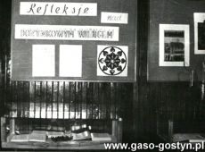 3667.Biblioteka Publiczna Miasta i Gminy Gostyn - wystawa o tematyce rolniczej z okazji odbywajacych sie w Lesznie dozynek centralnych (1977 r.)