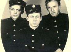 3740.Druhowie gostynskiej OSP (Grzegorz Weglarz, Gogdan Burdajewicz i Leon Nowicki)