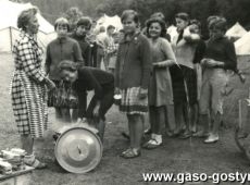 3888.Harcerze z Ponieca na obozie w Czorsztynie, ostatni obiad przed powrotem do domu (1961 r.)