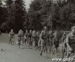 3949.Oboz 6. Druzyny Harcerzy z Ponieca w Karpaczu (lipiec 1959 r.) - w drodze do mlyna milosci w Bierutowicach