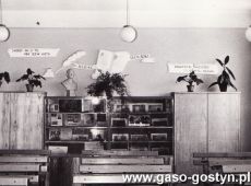 4043.Klasopracownia jezyka polskiego w Szkole Podstawowej nr 3 w Gostyniu (1967 r.)