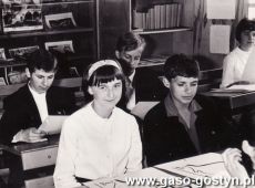 4049.Lekcja jezyka polskiego w Szkole Podstawowej nr 3 w Gostyniu (1967 r.)