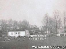 425. Mecz pilkarski na stadionie w Gostyniu