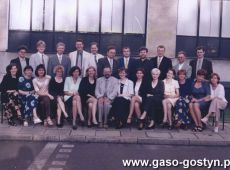 4383.Absolwenci Liceum Ogolnoksztalcacego w Gostyniu (1988 r.)