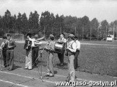 4430.Obchody 700-lecia Gostynia-1978 r.-wystep Kapeli Podworkowej Walcmany z Domu Kultury w Gorze (na stadionie przy ul. Sportowej w Gostyniu)