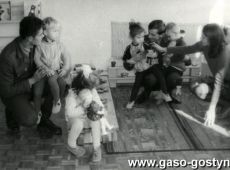 4561.Dzien Wojska Polskiego w Przedszkolu nr 4 (Jarzebinka) w Gostyniu (11 pazdziernika 1969 r.)