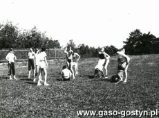 472.Oboz sportowy siatkarek gostynskiej Kani w Karpaczu (1987 r.)