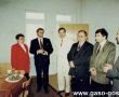 4762.Wizyta wicemarszalka Senatu RP prof. Ryszarda Czarnego i senatora Zbigniewa Kulaka w Pepowie (1994 r.)