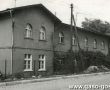 4956.Budynek mieszkalny przy ulicy Fabrycznej 26 w Pudliszkach, wybudowany w 1920 roku (lata 80. XX wieku)