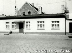 5012.Spoldzielnia Mleczarska w Gostyniu - oddzial Kuba w Pogorzeli (1990 r.)-budynek mieszkalno-biurowy