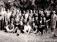 5146.Liceum Ogolnoksztalcace w Gostyniu - klasa IIIa (1969 r.) z wychowawczynia Helena Turska