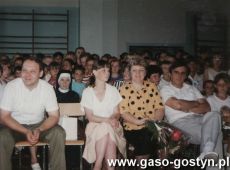 5150.Szkola Podstawowa nr 1 w Gostyniu - pozegnanie odchodzacych na emeryture nauczycielek Janiny Bajer i Bogumily Lorek (1992 r.)