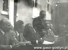 5173.Inauguracja roku szkolnego w Zasadniczej Szkole Zawodowej w Gostyniu (1976 r.) - przemawia dyrektor Franciszek Skowronek