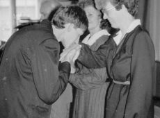 5210.Pozegnanie absolwentow Szkoly Podstawowej nr 4 w Gostyniu (1988 r.).JPG