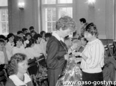 5215.Pozegnanie absolwentow Szkoly Podstawowej nr 4 w Gostyniu (1988 r.).JPG