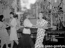 5226.Pozegnanie absolwentow Szkoly Podstawowej nr 4 w Gostyniu (1988 r.).JPG