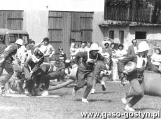 5267. Zawody OSP na gostynskim stadionie (lata 80. XX wieku)