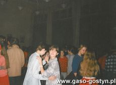 5304.Zabawa walentynkowa w Szkole Podstawowej nr 3 w Gostyniu (1993 r.)