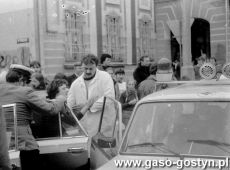 5310.Rynek w Gostyniu - biegi szkolne zorganizowane z okazji Dnia Zwyciestwa (1984 r.).JPG