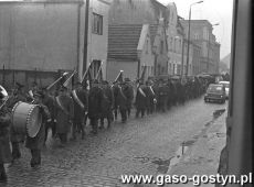 5314. Pogrzeb Mariana Weclewicza (powstanca wlkp., uczestnika wojny polsko-bolszewickiej, podpulkownika Wojska Polskiego, adwokata, kawalera Orderu Virtuti Militari) - Gostyn, 1986 r.