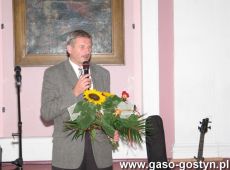 5321.Dzien Nauczyciela w Liceum Ogolnoksztalcacym w Gostyniu (2005 r.)