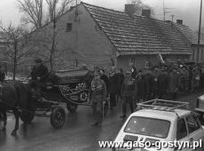 5322. Pogrzeb Mariana Weclewicza (powstanca wlkp., uczestnika wojny polsko-bolszewickiej, podpulkownika Wojska Polskiego, adwokata, kawalera Orderu Virtuti Militari) - Gostyn, 1986 r.