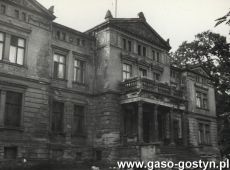 5323.Palac w Zalesiu na poczatku lat 80. XX wieku