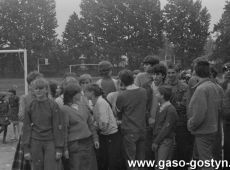 5330.Szkolny festyn sportowo-rekreacyjny na stadionie Osrodka Sportu i Rekreacji w Gostyniu (1987 r.).JPG