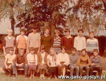 534.Klasa VII SP w Kunowe (1983r.)