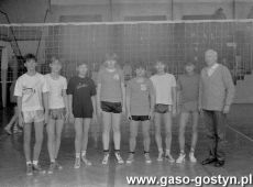 5347.Turniej pilki siatkowej dziewczat i chlopcow szkol podstawowych o puchar burmistrza Gostynia (hala SP 2, 1991 r.).JPG