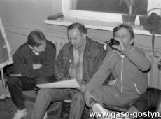 5422.Reprezentacja nauczycieli z Gostynia na turnieju pilki siatkowej w Krzeszowie (1990 r.).JPG