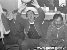 5436.Reprezentacja nauczycieli z Gostynia na turnieju pilki siatkowej w Krzeszowie (1990 r.).JPG