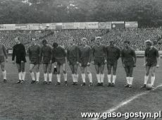 544.Druzyna Olimpii Poznan przed meczem z Lechem Poznan (1967 r.)-pierwszy z prawej Czeslaw Wojciechowski