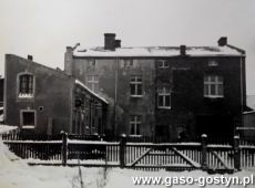 5446.Zdjecie ze stycznia 1943 roku - dom przy owczesnej Bahnhofstrasse 44 w Borku