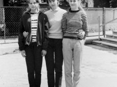5449.Uczennice Szkoly Podstawowej nr 1 w Gostyniu (1985 r.).JPG