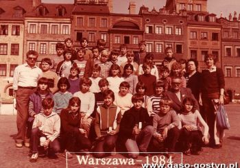 547.Uczniowe SP 3 Gostyn w Warszawie (klasa VIa i VIc) - 1984r.