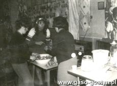 5483.Kurs nabialowy w Kunowie zorganizowany przez Kolo Gospodyn Wiejskich (13 grudnia 1973 r.), partnerem wydarzenia byla Spoldzielnia Mleczarska w Gostyniu